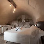 Bed & Breakfast Le Origini Matera