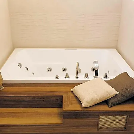 Le Origini Bed and breakfast 4*