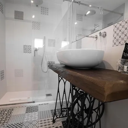 Le Origini Bed & Breakfast 4*